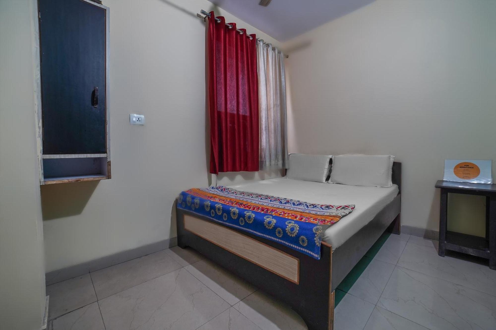 Spot On Komfort Guest House Rudrapur Exterior photo